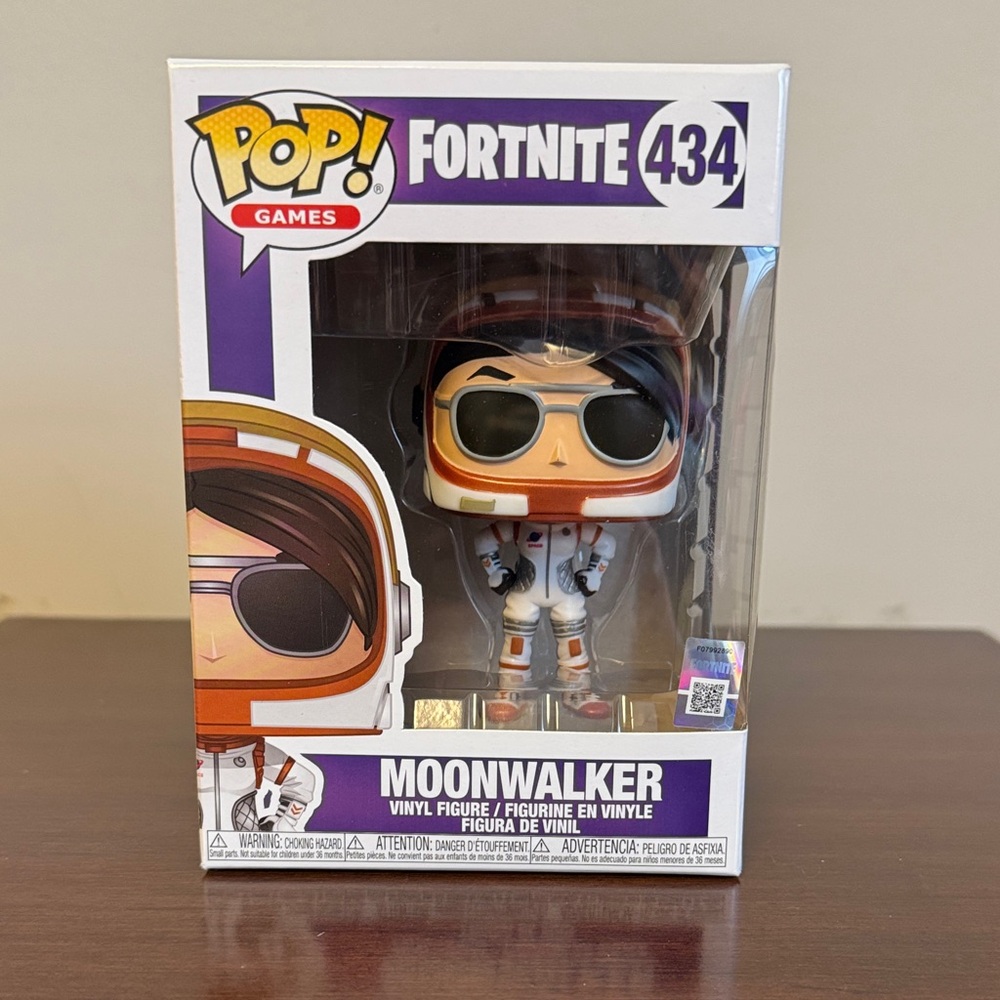 Funko Pop! Fortnite 434 Moonwalker Vinyl Figure